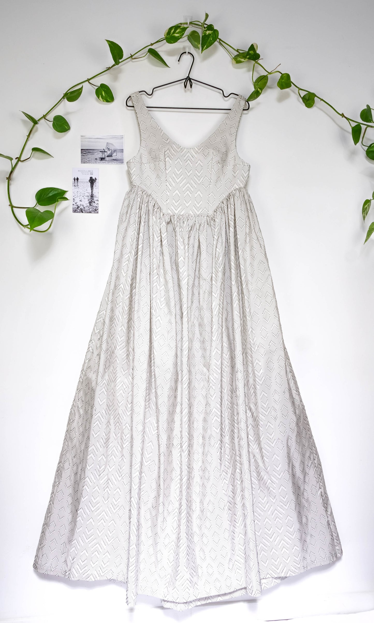 Robe de Cérémonie - Blanc brodé en soie taille 38